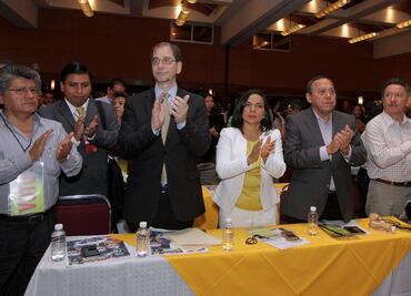 Eligen a Basave como presidente del PRD