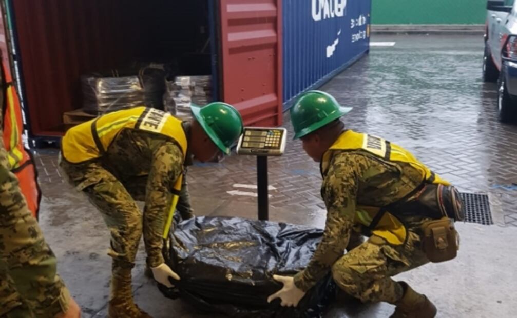 Marina asegura cargamento de clorhidrato de cocaína en Michoacán
