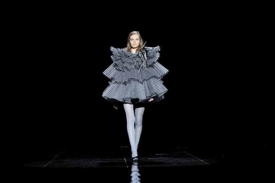 La pasarela del cisne negro de Marc Jacobs en Fashion Week Nueva York 