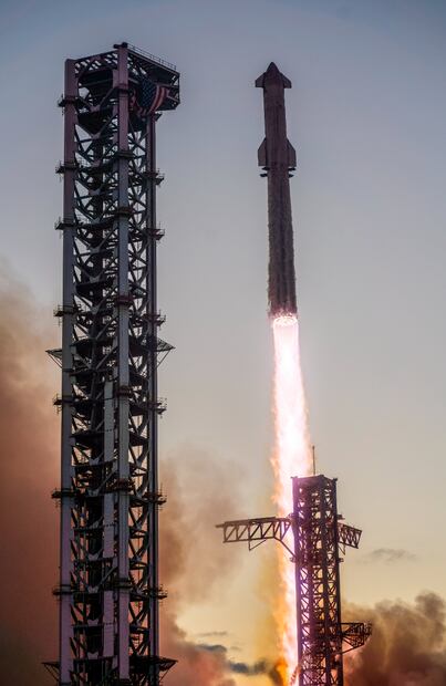 El Starship de SpaceX despega desde Starbase cerca de Boca Chica, Texas. Foto: Vía Space X.