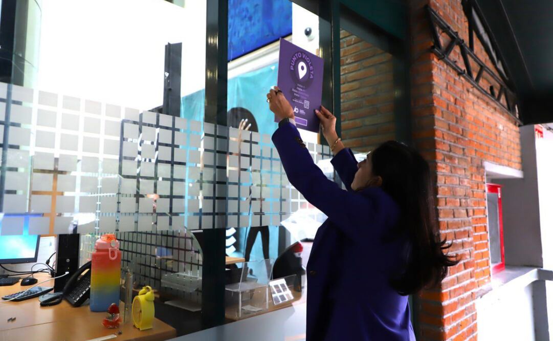 Lía Limón, alcaldesa de la Álvaro Obregón, colocó los puntos 173 y 174. Foto: Especial