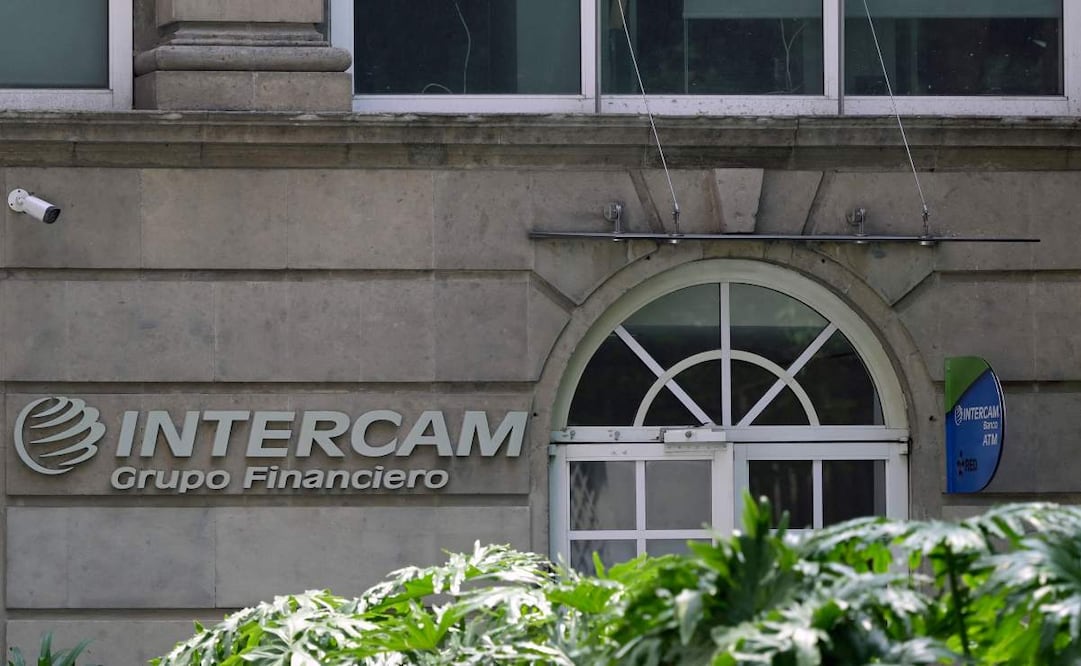 El Departamento del Tesoro de EU prohibió ciertas transacciones con las instituciones financieras mexicanas CIBanco, Intercam Banco y Vector Casa de Bolsa como parte de sus nuevas sanciones relacionadas con el fentanilo. Foto: AFP