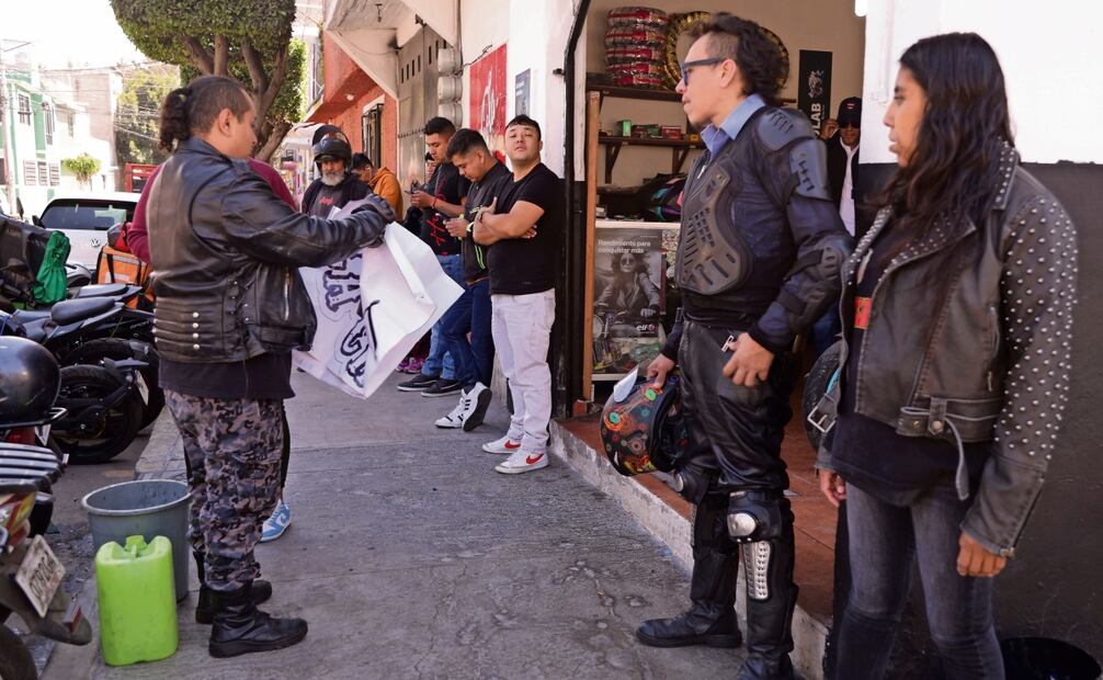 César contó que en su agrupación hay compañeros que padecen del oído o que son sordomudos y allí los protegen, pues no discriminan a nadie. Foto: Carlos Mejía / EL UNIVERSAL