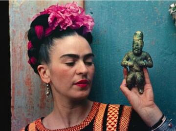 Frida Kahlo's intimate belongings to be exhibited in London