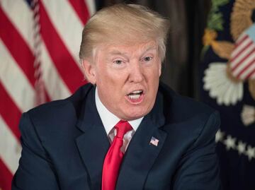 ¿Por qué permitir inmigrantes de “países de mierda”?, cuestiona Trump