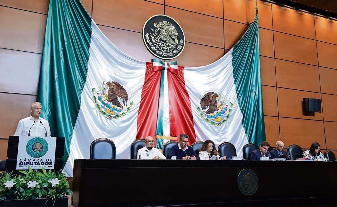 El director de Pemex aseguró frente a los diputados que hay un gran potencial para extraer crudo, pero en el caso de los recursos no convencionales es una decisión que debe tomar el pueblo de México. Foto: Especial