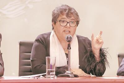 AMLO instruye a Raquel Buenrostro aclare problema de citas en el SAT