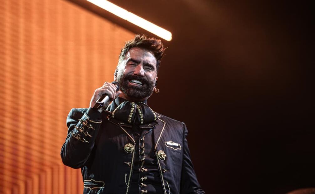 Concierto del cantante Alejandro Fernández en el Estadio GNP FOTOS Gabriel Pano El Universal