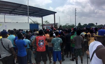 Por fallas en app para solicitar asilo, migrantes se amotinan en albergue de Reynosa, Tamaulipas