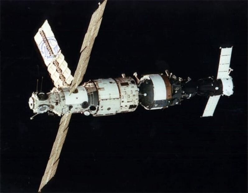 El astronauta que vivió en el espacio 326 días y rompió un récord mundial