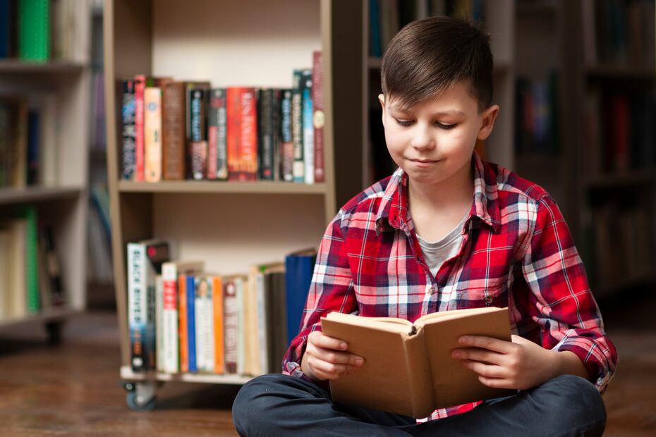 Un libro es un gran regalo para el Día del niño. Foto: Freepik
