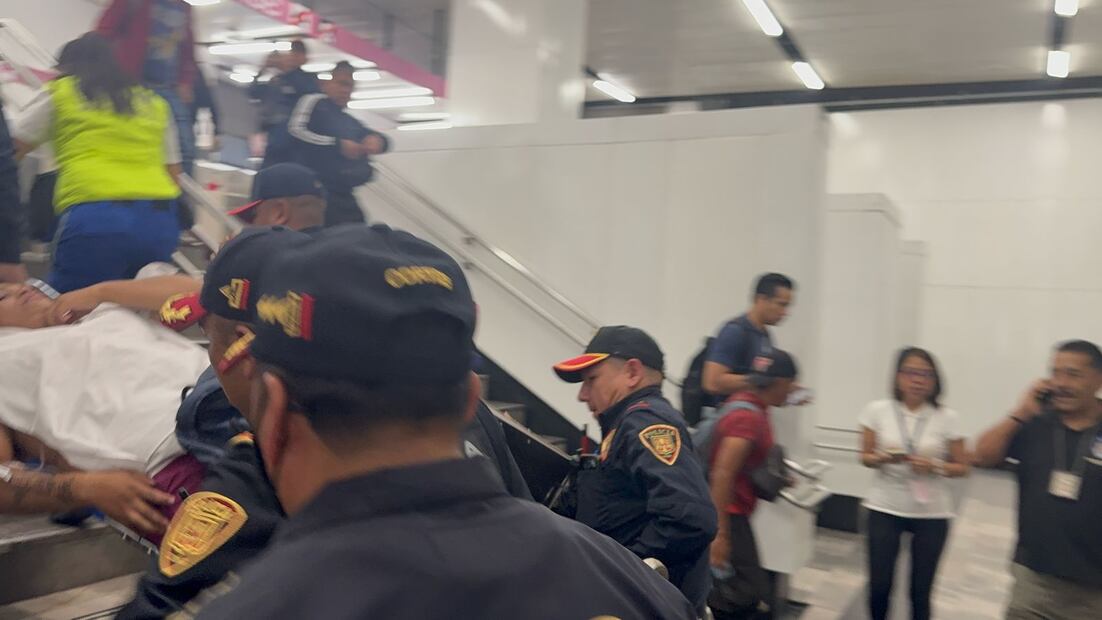 Una persona presentó malestar por presunto pinchazo en la estación Pino Suarez de la Línea 2. Foto. Especial