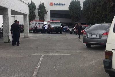 Asalto a camioneta de valores en Naucalpan deja un custodio muerto y 2 heridos