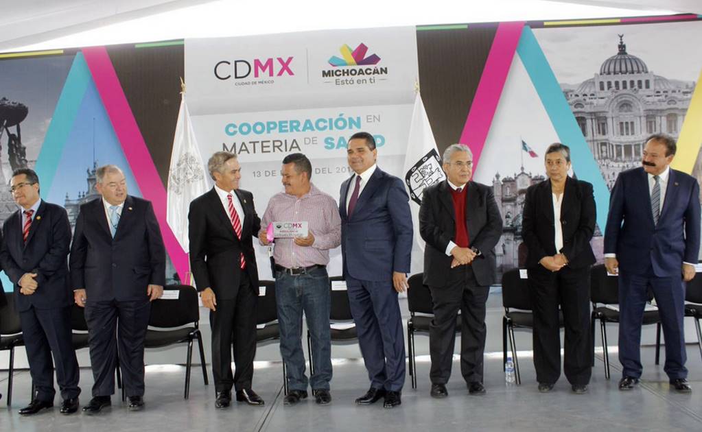 Mancera llama a formar frente para "sacar adelante" la economía