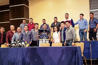 Alan, de Banda MS, deja ver su cicatriz 