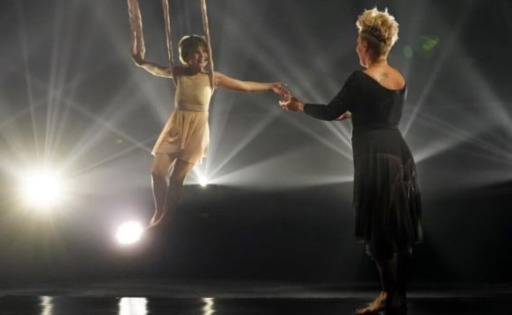 Pink junto a su hija y más momentos de los Billboard Music Awards 2021