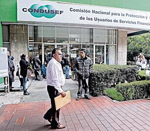 Alertan por correos falsos de Banamex y Bancomer
