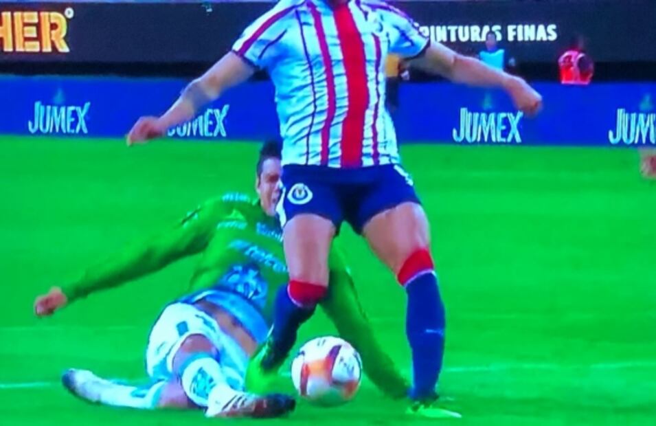 Errores y aciertos del VAR en la jornada sabatina de Liga MX