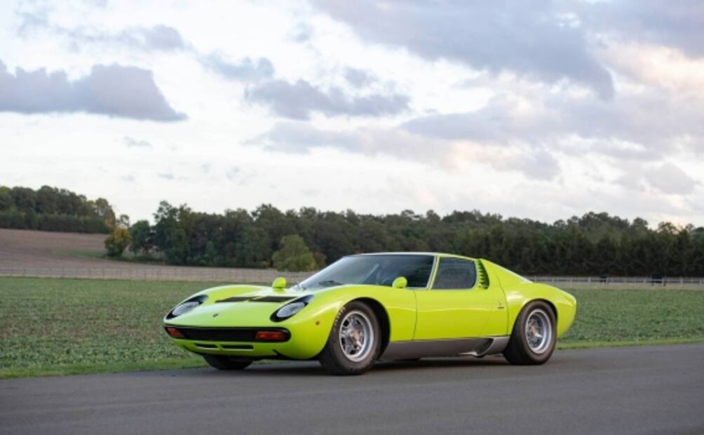 Esta increíble colección de 18 autos deportivos está en subasta