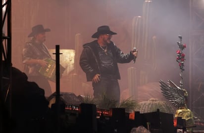 Grupo Frontera en el Zócalo: "El Rey" despierta la pasión de la audiencia en la noche del Grito de Independencia