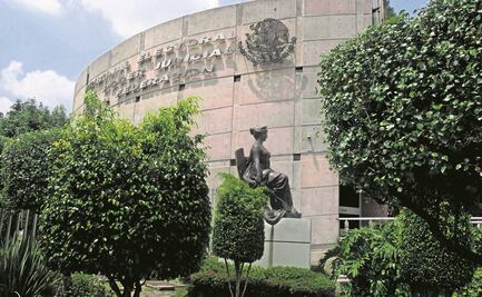 108 y contando... siguen llegando iniciativas electorales; Morena propone limitar al TEPJF