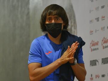 Afición de Cruz Azul visita La Noria y encara al Shaggy Martínez