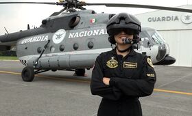 Hasel, la “mujer halcón” de la Guardia Nacional; su meta es un día transportar a Claudia Sheinbaum, “su inspiración”