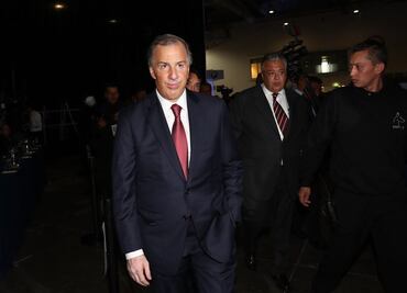 Apuesta Meade a la construcción de puentes