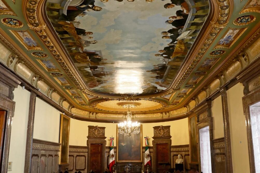 Imagen actual del Salón de Cabildos, espacio en el que se encuentran pinturas de Hidalgo, Morelos y Guerrero (FOTOS: JUAN CARLOS REYES. EL UNIVERSAL)