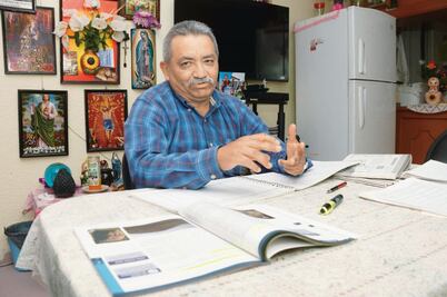 Maestro modelo, sin trabajo; le impide CNTE entrar a escuela