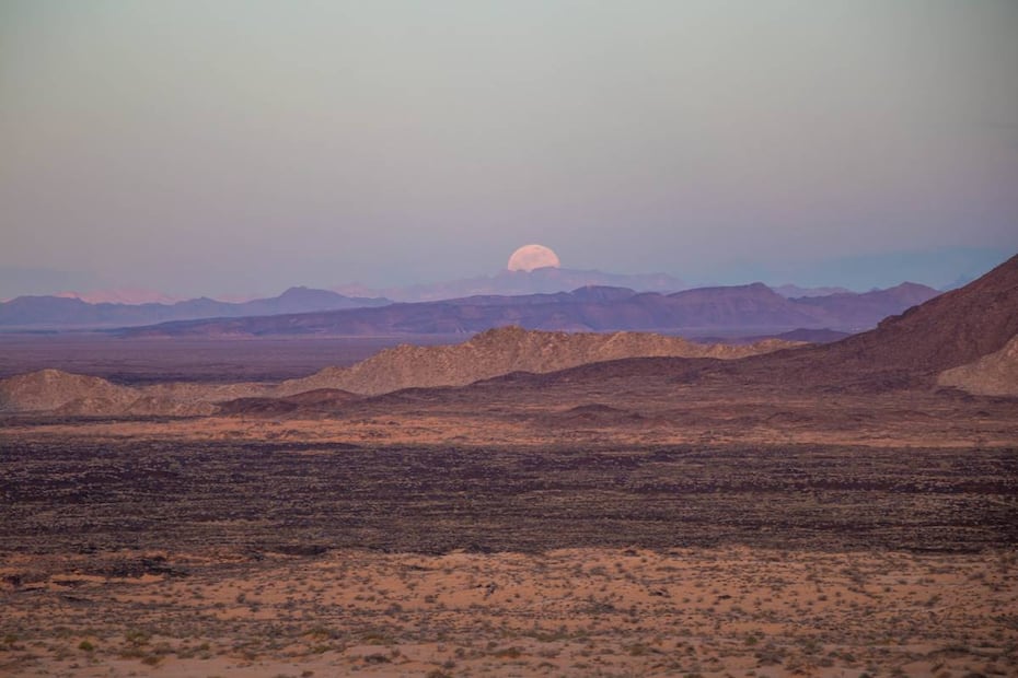 Esta Superluna es la primera de 3 consecutivas que iluminarán el cielo los últimos meses del 2025. Foto: Pinacate Tours