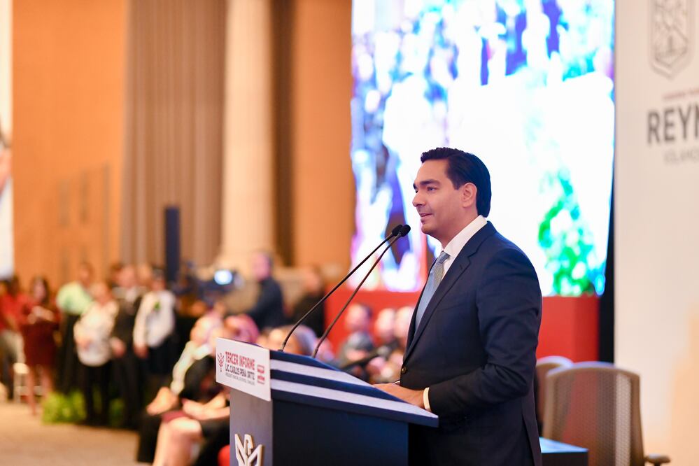 El presidente municipal, Carlos Peña Ortiz, destacó el apoyo brindado a las familias para mejorar su calidad de vida. (Foto: especial)