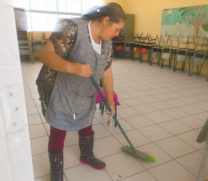 Padres y alumnos alistan los planteles en Guanajuato