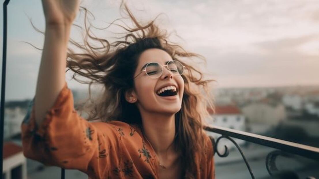 La filosofía de la felicidad de los grandes filósofos. Fuente: Freepik.