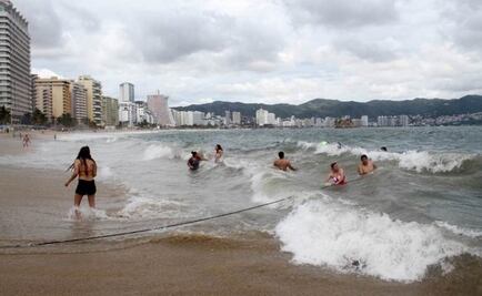 Prevén que Carlos evolucione en huracán 1 esta tarde