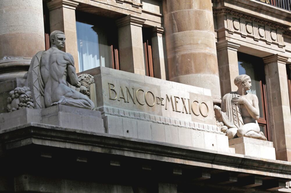 Banxico decidirá cuándo retirar la alerta roja del SPEI, considera la CNBV. (ARCHIVO EL UNIVERSAL)