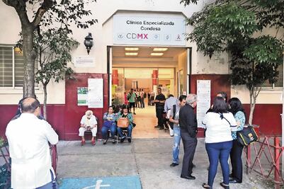 Piden salida de titular de clínica Condesa