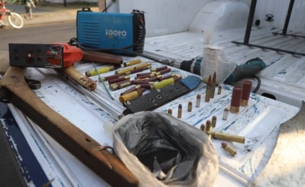Detienen a dos por fabricar armas artesanales en Ecatepec 