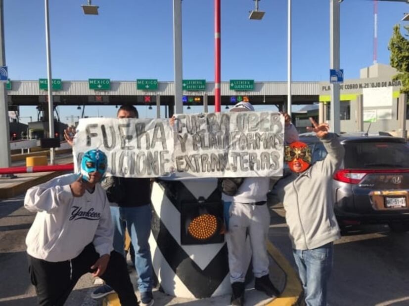 Marchan taxistas desde diversos puntos hacia el Ángel de la Independencia
