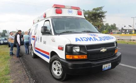 Choque entre autobús y tractocamión deja 6 heridos en Nuevo León