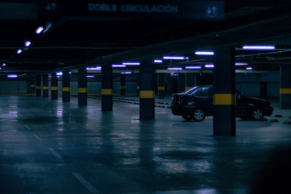 Los lugares donde no puedes estacionarte. Foto: Unsplash
