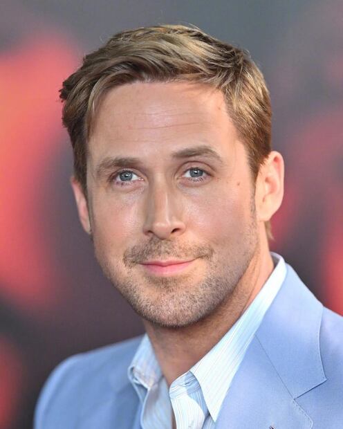 Ryan Gosling posando. Fuente: Instagram @ryangoslinguk