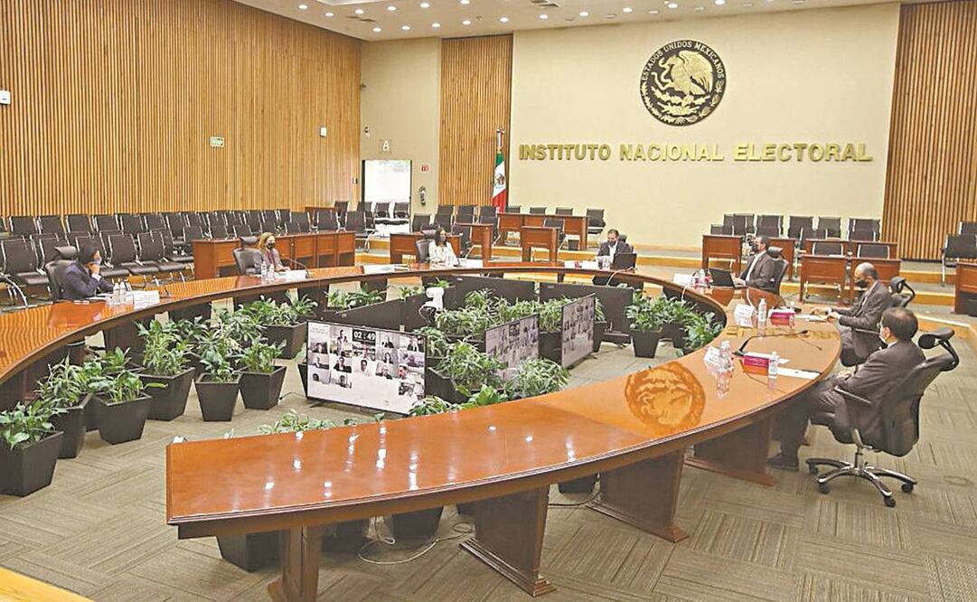El INE aprobó la estrategia con blindaje sanitario para el proceso electoral 2020-2021. Foto: ARCHIVO EL UNIVERSAL