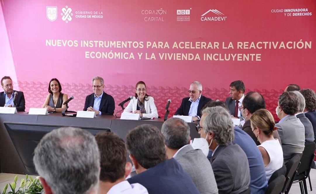 Presentación de "Nuevos Instrumentos para Acelerar la Reactivación económica y la Construcción y la Vivienda". Foto: Especial 