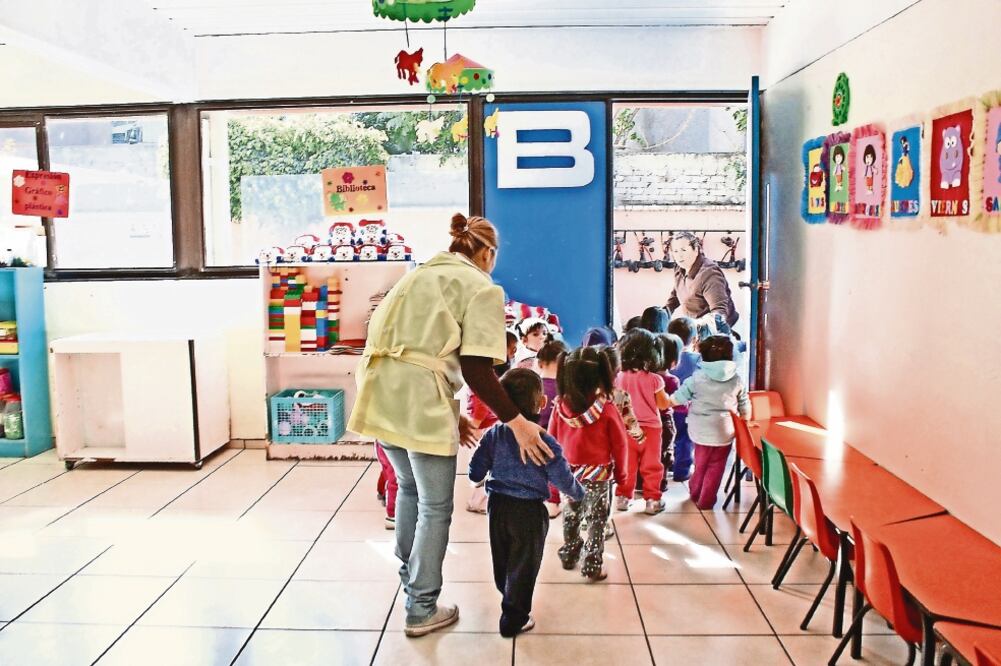 Seguridad. Los niños menores de 12 meses no deben participar en simulacros o en caso de siniestro, establece el IMSS