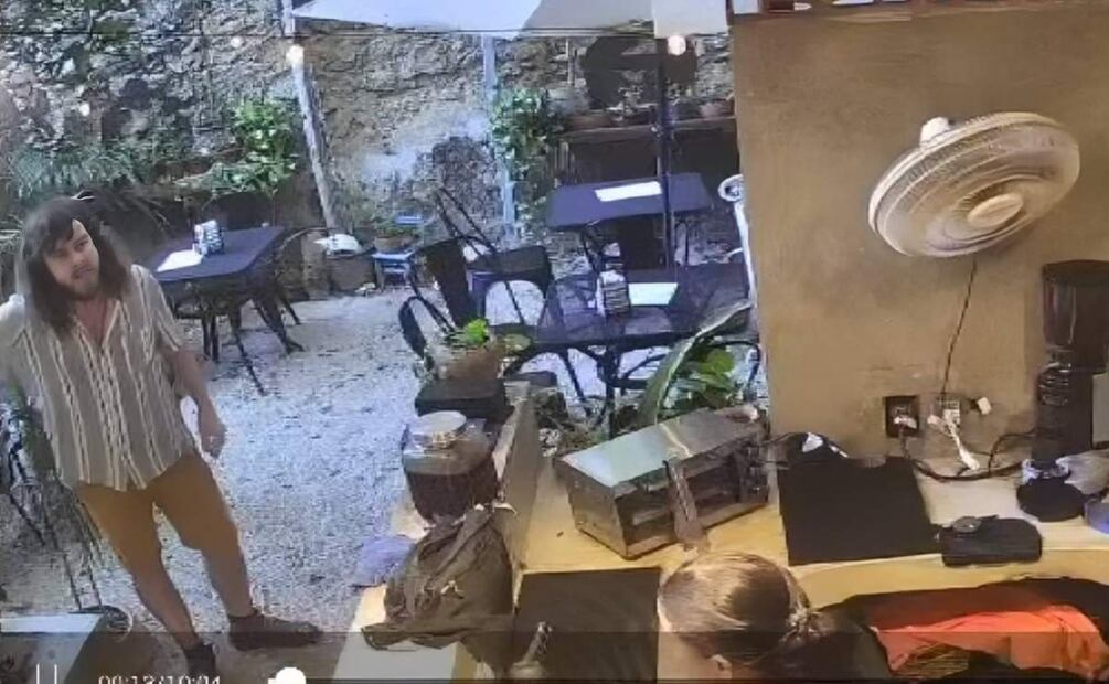 Extranjero catalán agrede y amenaza de muerte a empleada de cafetería en Mérida, Yucatán (26/02/2025). Foto: Especial