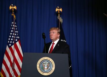 Bajo órdenes de Trump, EU dispara misiles contra Siria