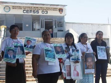 Caravana de madres migrantes buscan a sus hijos en penal de Chiapas