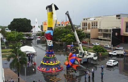Tabasco: exhiben catrina gigante en explanada central