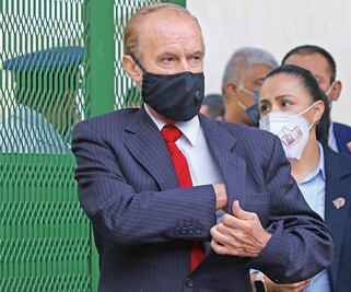 Abogado pide congelar las cuentas bancarias de Horcasitas